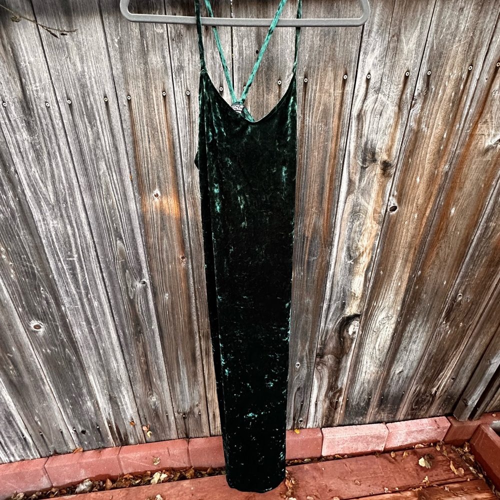 FP St Patty’s Day 💚🍀Green velvet dress L